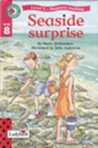 Read With Ladybird 08 Seaside Surprise